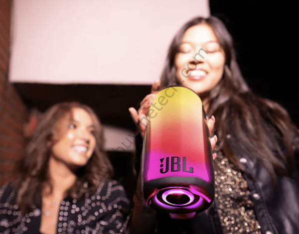 JB Pulse 5 Işıklı Bluetooth Hoparlör