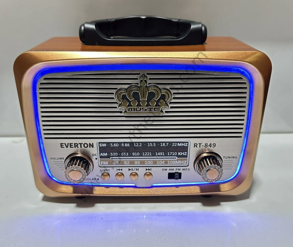 B-849 Led Işıklı Güneş Enerjili Nostaljik Radyo
