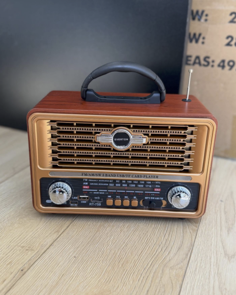 B-759 Büyük Boy Nostaljik Radyo